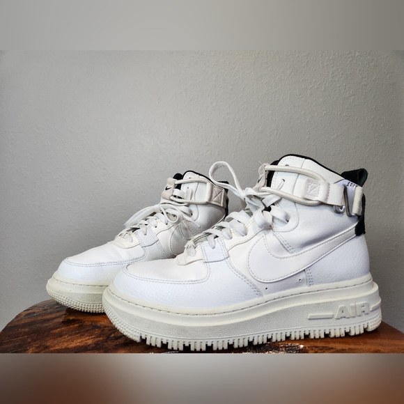 Women's Nike Air Force I High Utility 2.0 Sneaker Boots - Picture 3 of 9